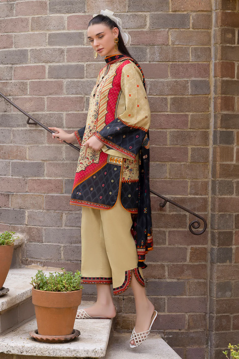 Gul Ahmed Printed Lawn Collection - Image 27