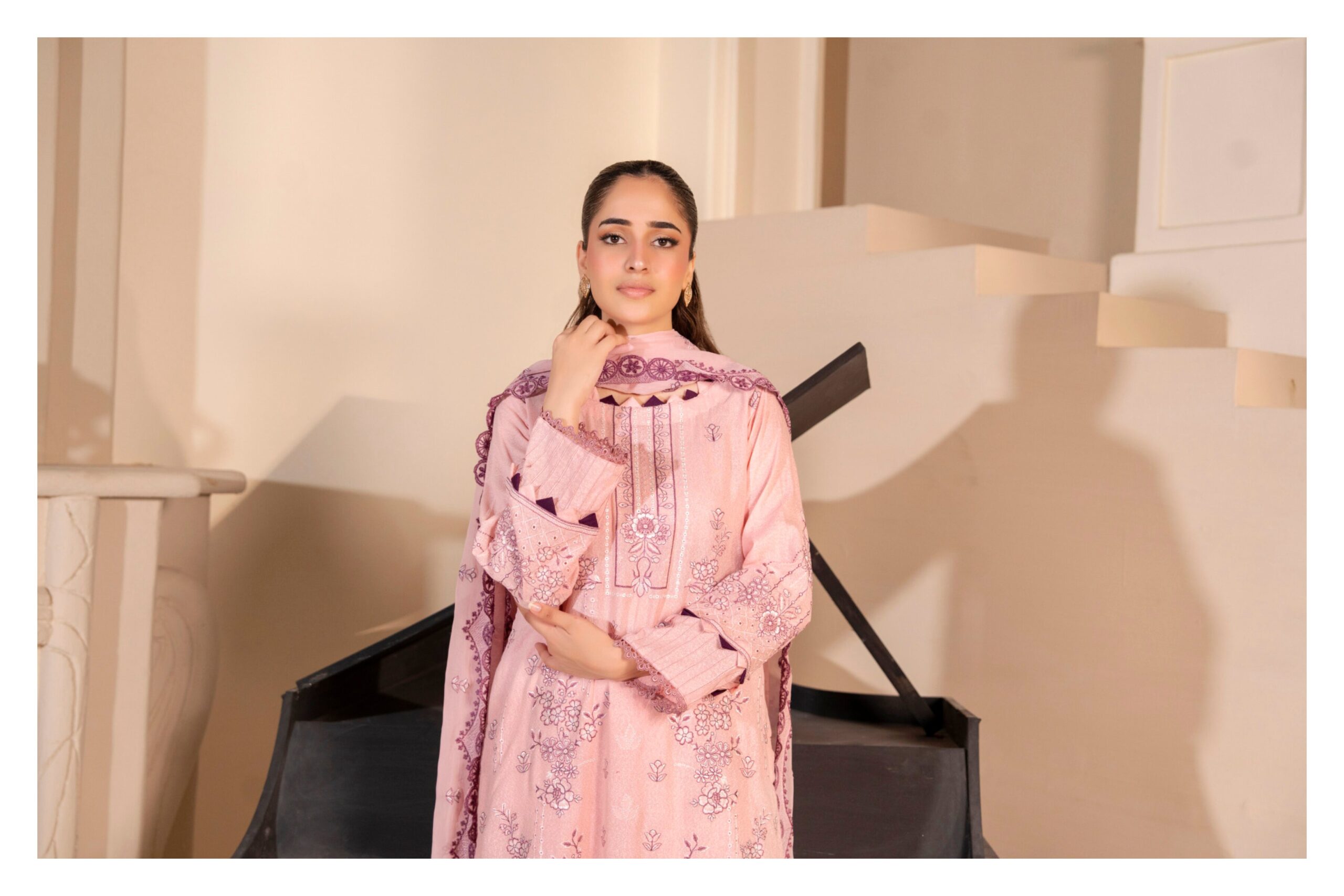 Manizay Rooh-E-Naz Karandi Design # 6