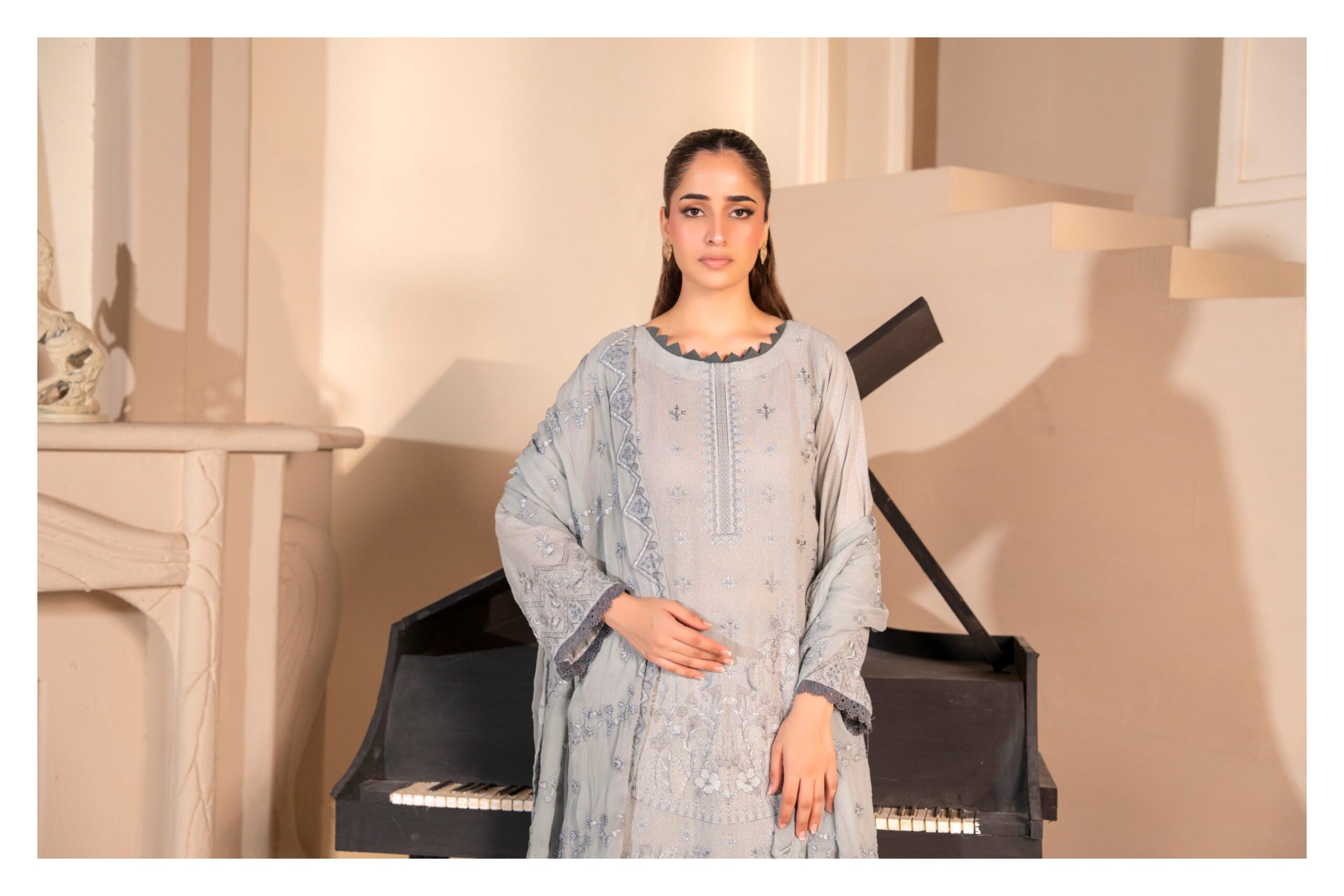 Manizay Rooh-E-Naz Karandi Design # 7